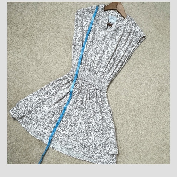 Rails Angelina Dress Sand Cheetah Shirred Waist Mini Dress Cap Sleeve Size XS - Picture 13 of 15